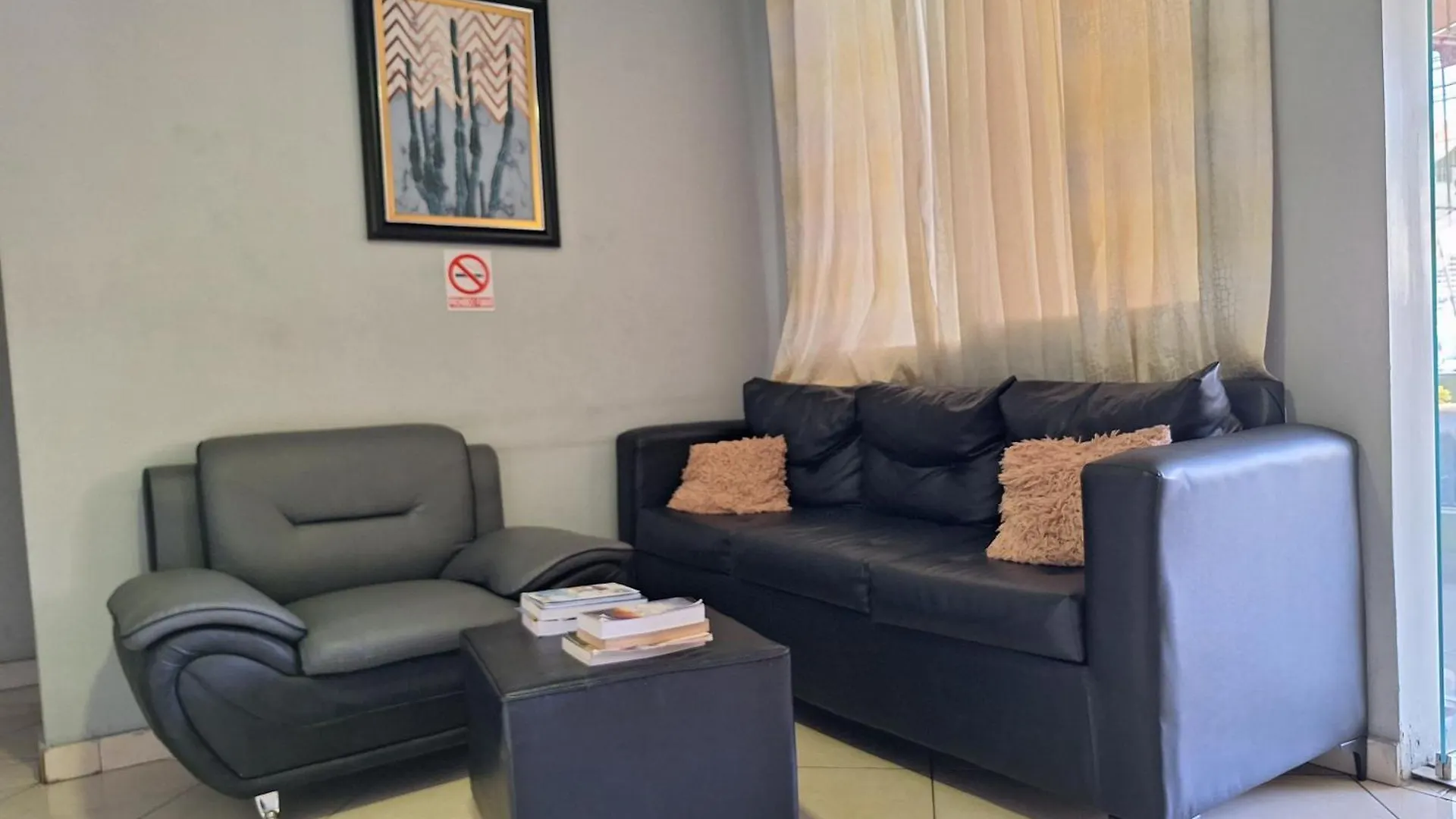 Hotel Enrique I Gazcue, Bed And Breakfast Santo Domingo 0*,  Repubblica Dominicana