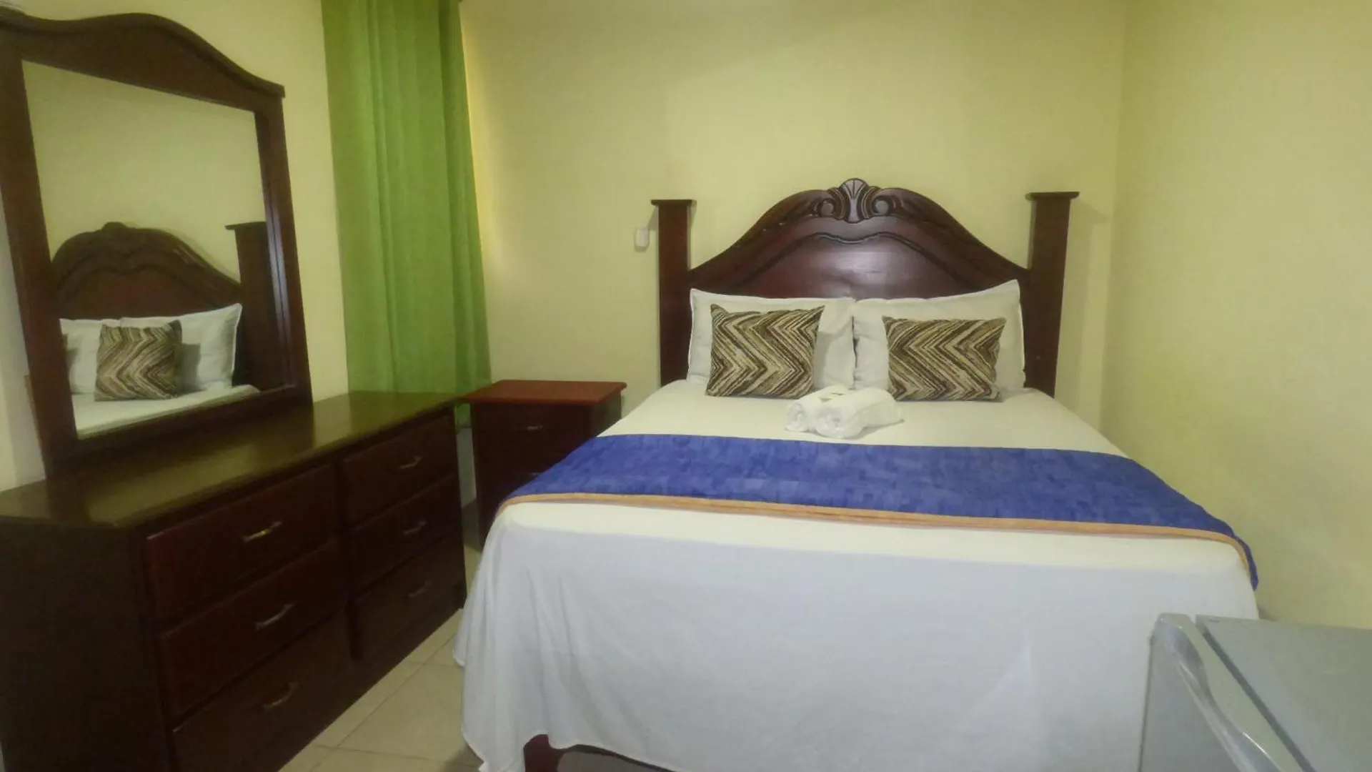 Ostello Hotel Enrique I Gazcue, Bed And Breakfast Santo Domingo