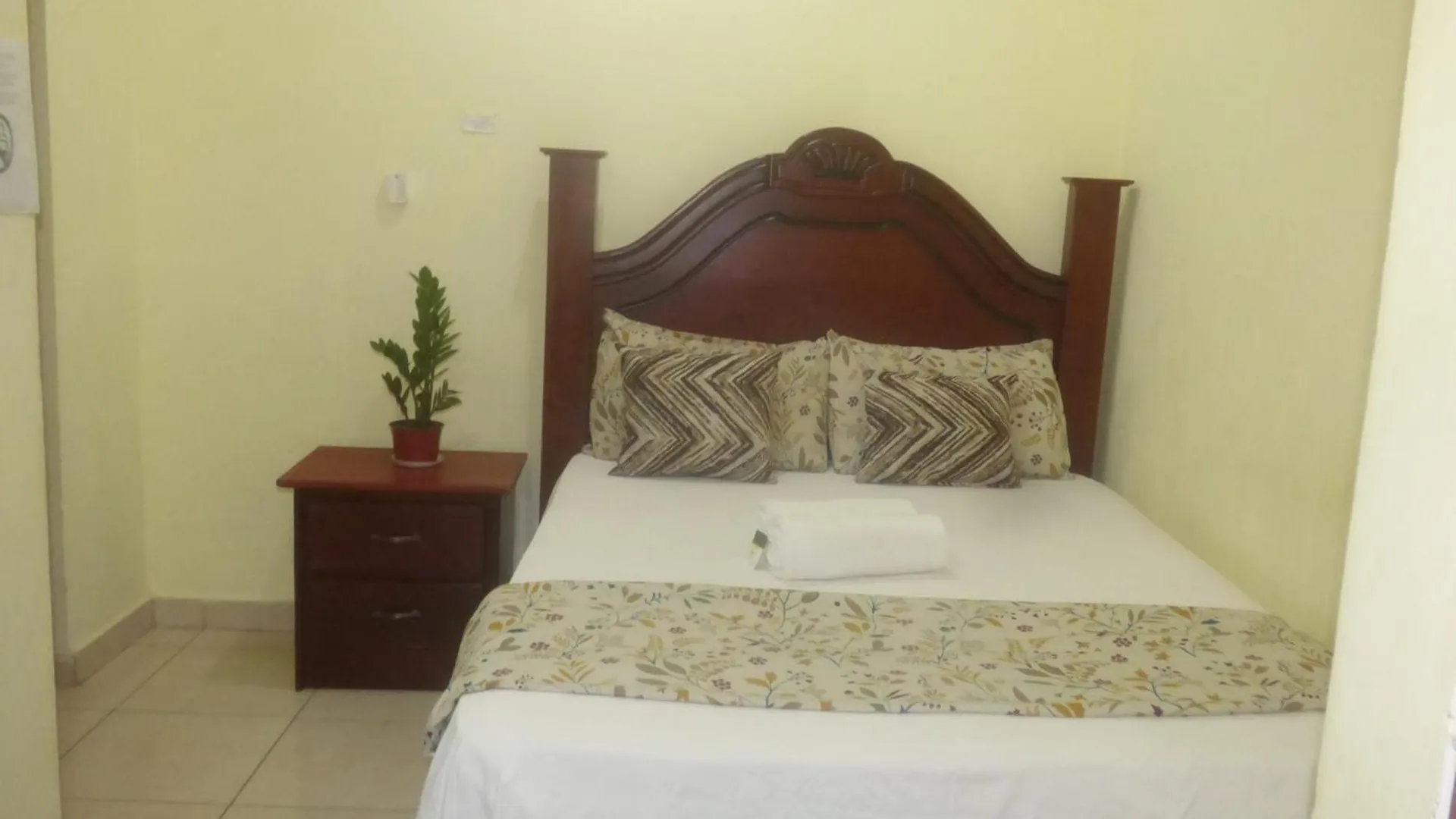 Hotel Enrique I Gazcue, Bed And Breakfast Santo Domingo