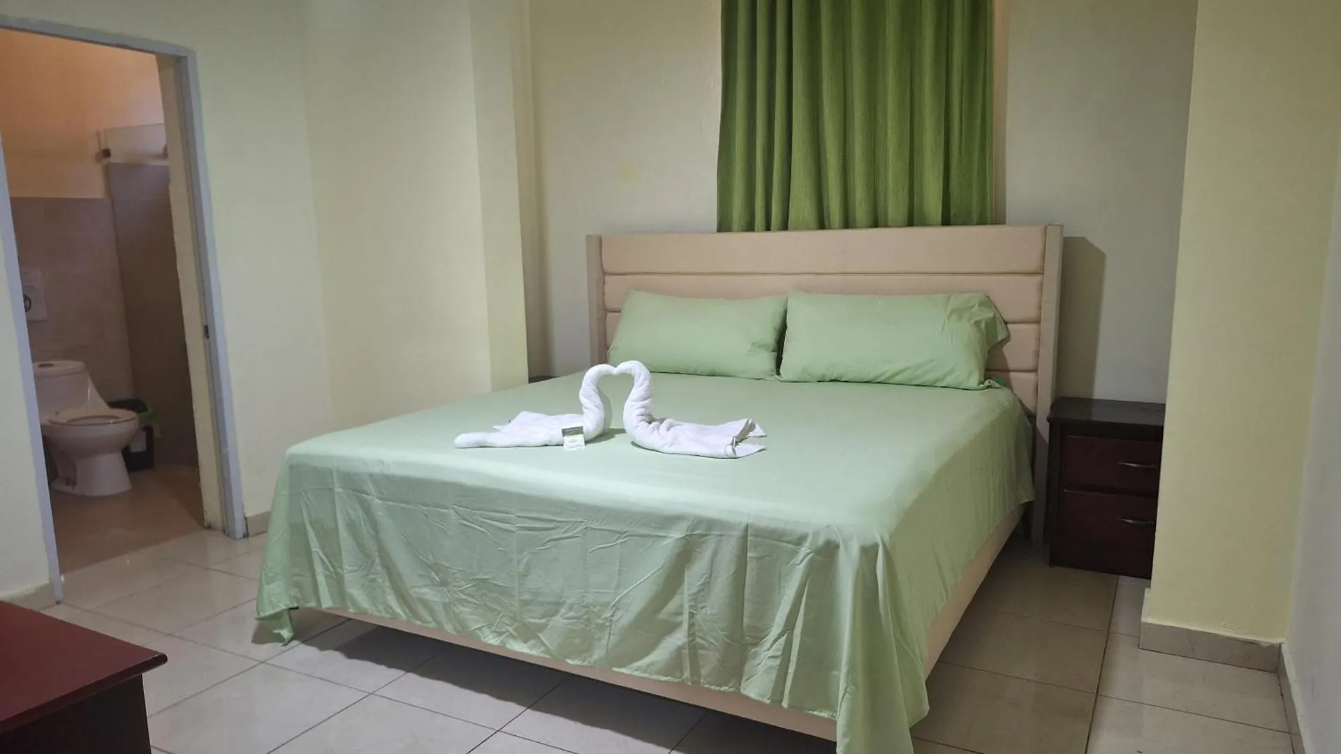 Hotel Enrique I Gazcue, Bed And Breakfast Santo Domingo
