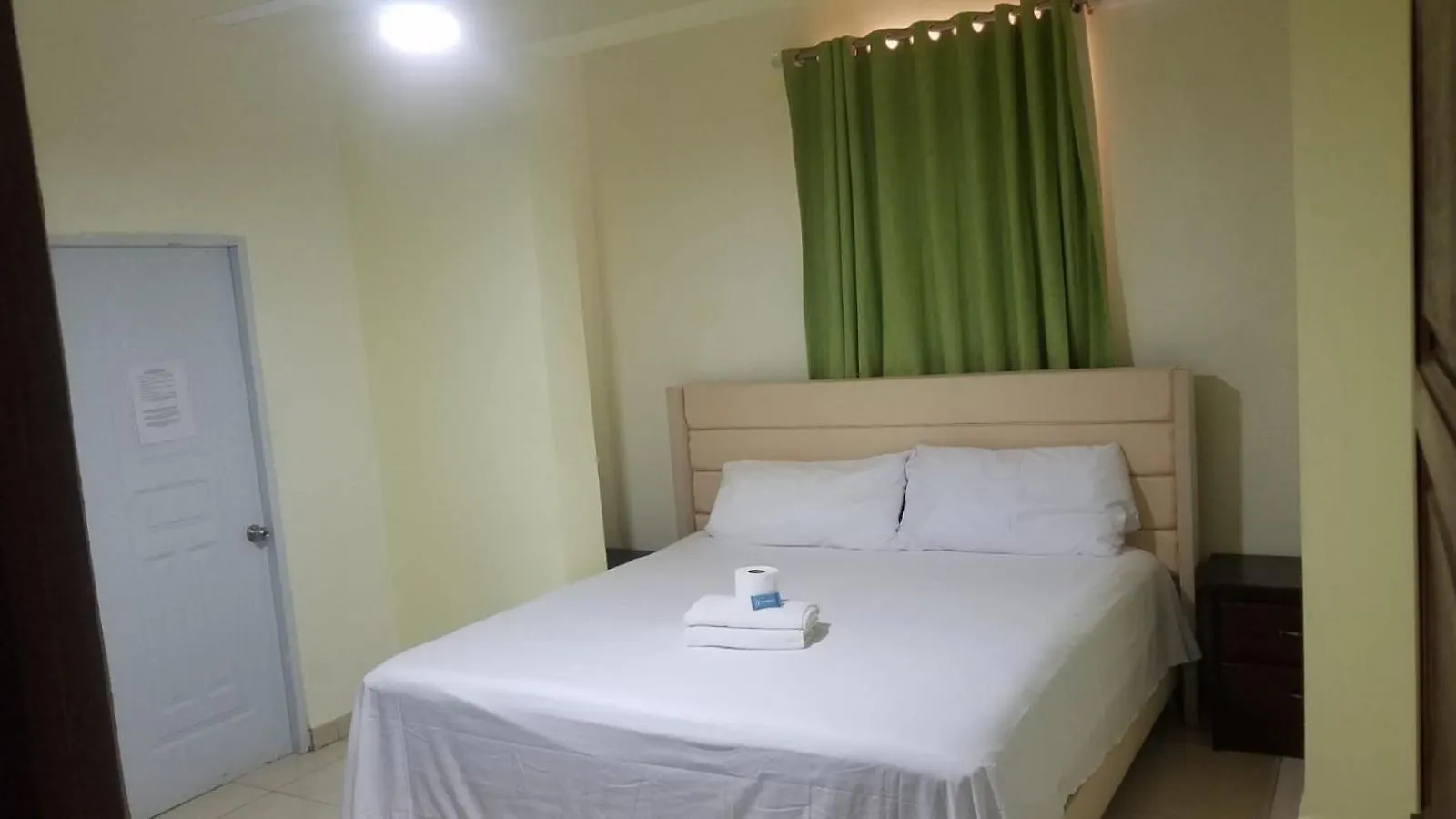 Ostello Hotel Enrique I Gazcue, Bed And Breakfast Santo Domingo