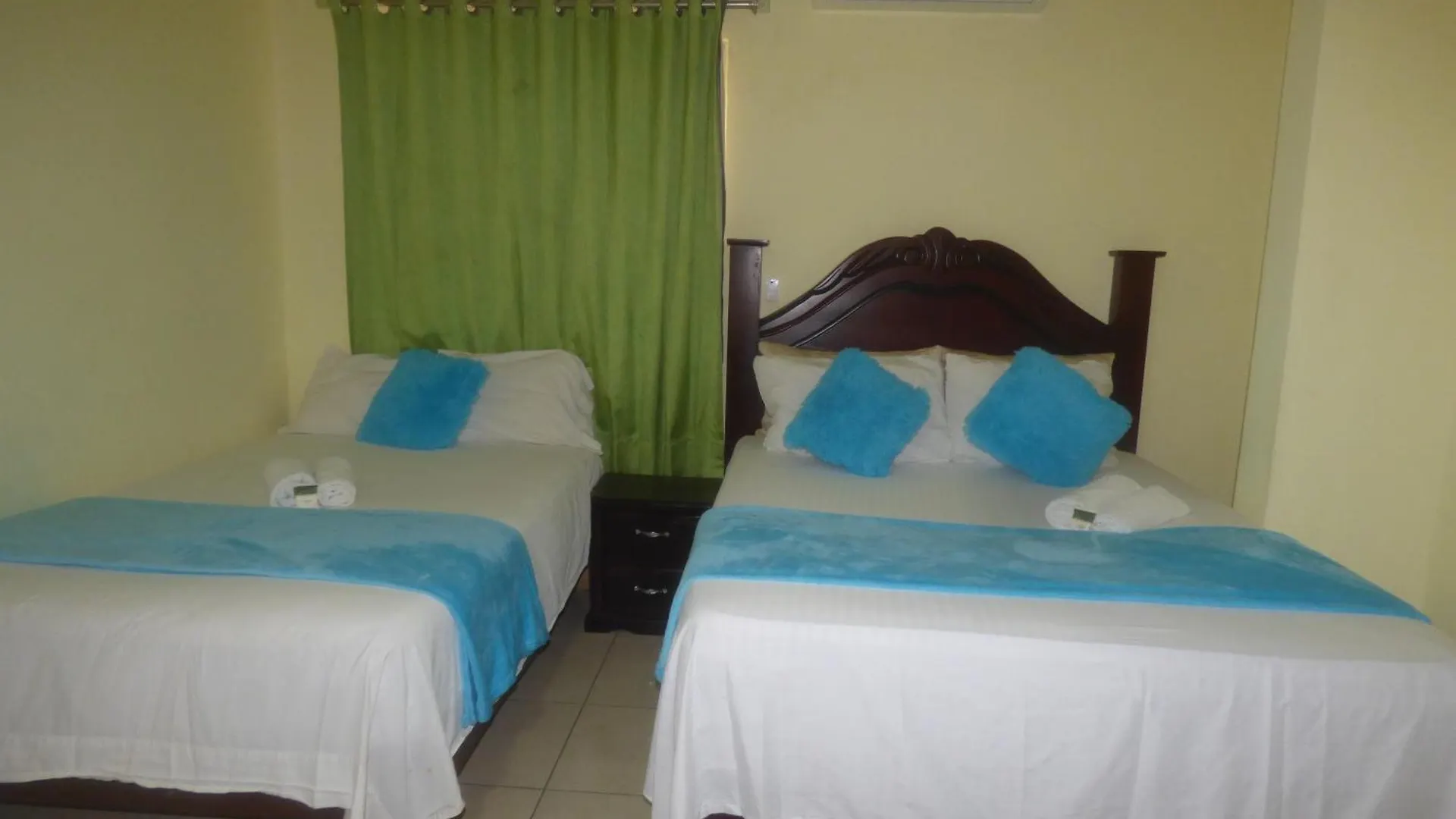 Hotel Enrique I Gazcue, Bed And Breakfast 聖多明哥 旅馆