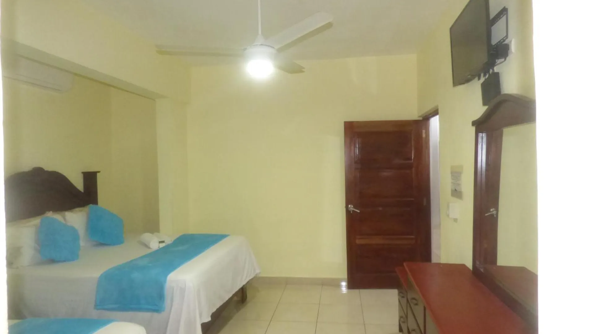 旅馆 Hotel Enrique I Gazcue, Bed And Breakfast 聖多明哥 多米尼加共和国